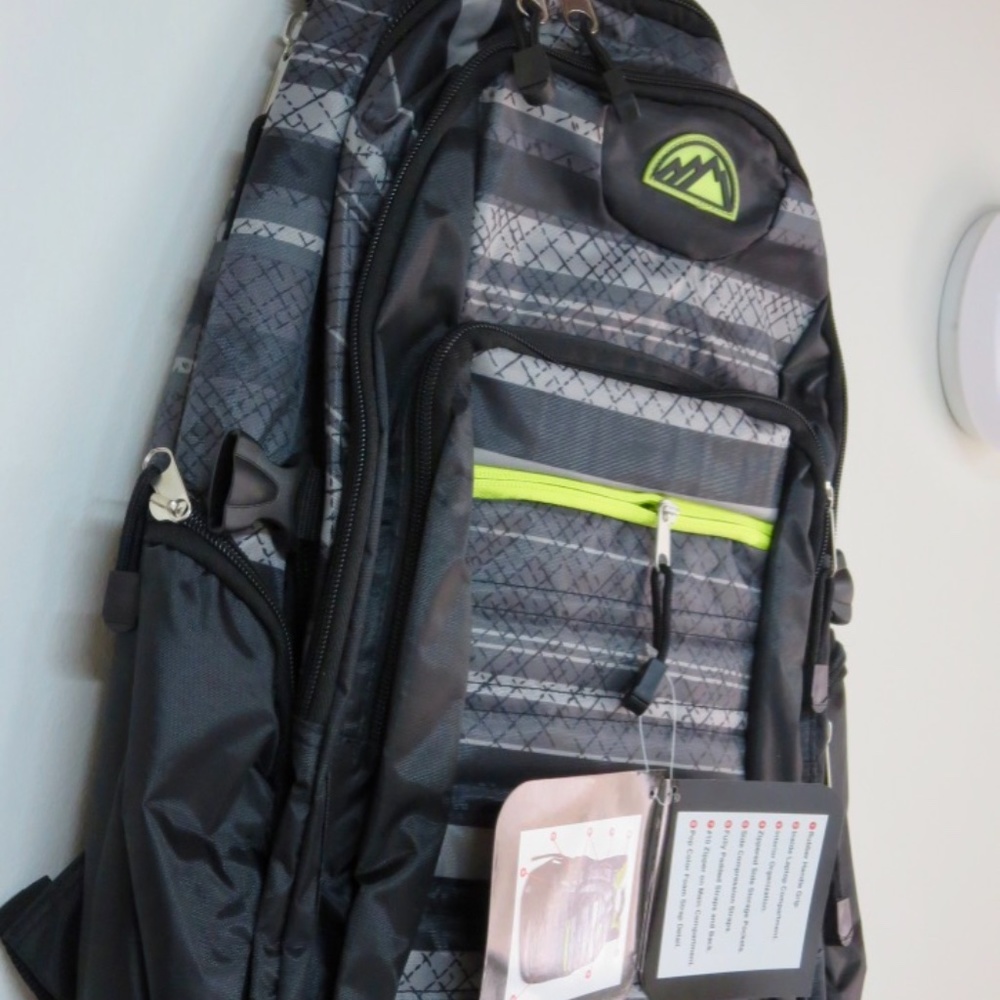 Mountain Edge Backpack - Picture 2 of 8